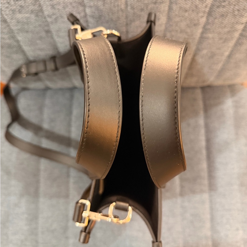 Burberry N/S Tote Black - Picture 5 of 8